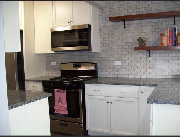524 Yosemite Court, Roselle, IL 60172