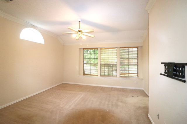 9433 Western Trail, Irving, TX 75063