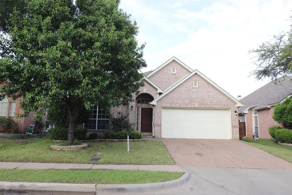 9433 Western Trail, Irving, TX 75063