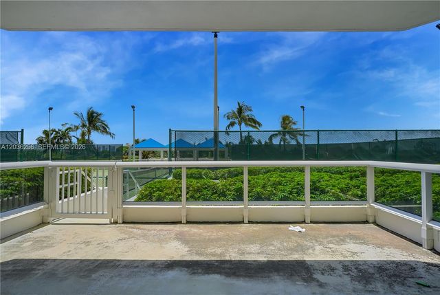 4779 Collins Ave 506, Miami Beach, FL 33140