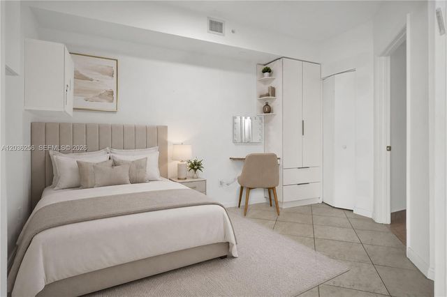 4779 Collins Ave 506, Miami Beach, FL 33140