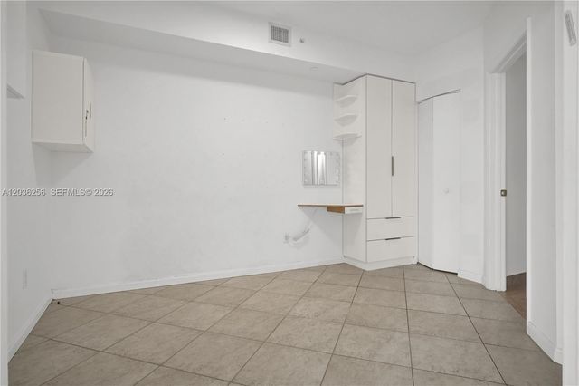 4779 Collins Ave 506, Miami Beach, FL 33140