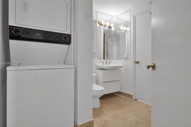 4779 Collins Ave 506, Miami Beach, FL 33140