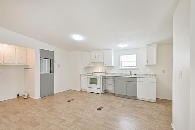 1749 Max Road 4, Pearland, TX 77581