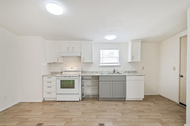1749 Max Road 4, Pearland, TX 77581