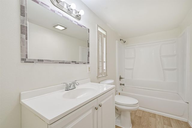 1749 Max Road 4, Pearland, TX 77581