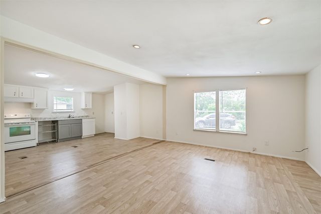 1749 Max Road 4, Pearland, TX 77581
