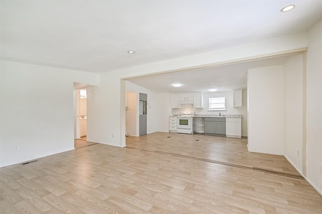 1749 Max Road 4, Pearland, TX 77581