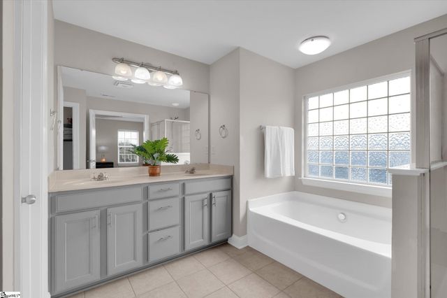 104 Windsor Creek Court, Simpsonville, SC 29681