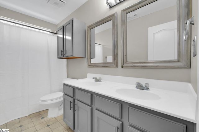 104 Windsor Creek Court, Simpsonville, SC 29681