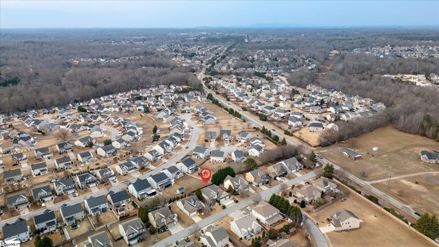 104 Windsor Creek Court, Simpsonville, SC 29681