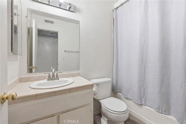 700 W La Veta C7, Orange, CA 92868