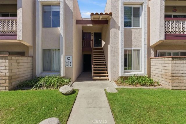 700 W La Veta C7, Orange, CA 92868