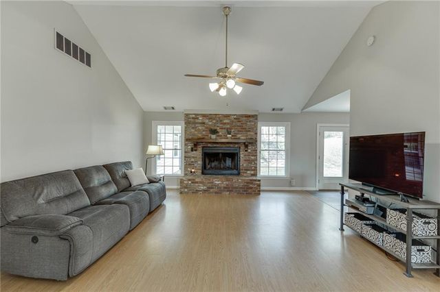 5602 Pepper Tree Lane, Oakwood, GA 30566