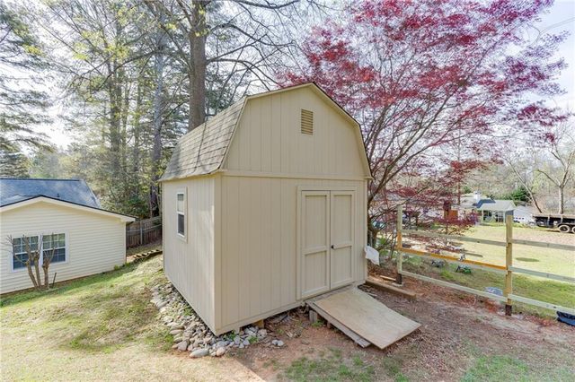 5602 Pepper Tree Lane, Oakwood, GA 30566