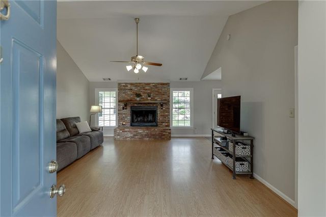 5602 Pepper Tree Lane, Oakwood, GA 30566