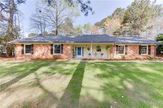 5602 Pepper Tree Lane, Oakwood, GA 30566
