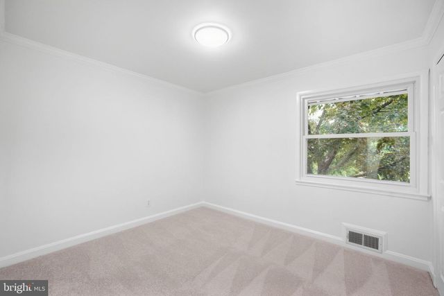 5918 LOWELL AVE, Alexandria, VA 22312