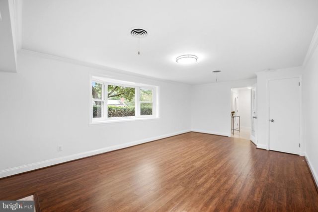 5918 LOWELL AVE, Alexandria, VA 22312