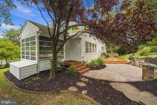 5918 LOWELL AVE, Alexandria, VA 22312