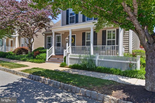 1436 PICKET DR, Lancaster, PA 17601