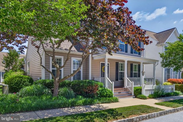 1436 PICKET DR, Lancaster, PA 17601
