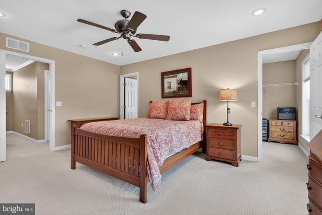 1436 PICKET DR, Lancaster, PA 17601