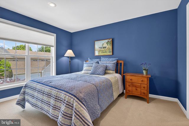 1436 PICKET DR, Lancaster, PA 17601