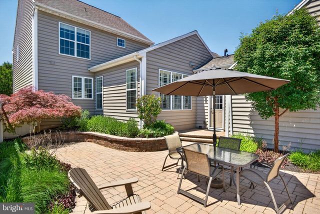 1436 PICKET DR, Lancaster, PA 17601