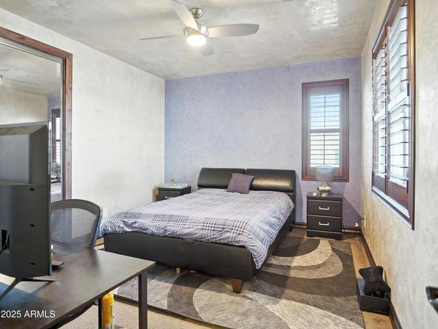 2822 E CONSTANCE Way, Phoenix, AZ 85042