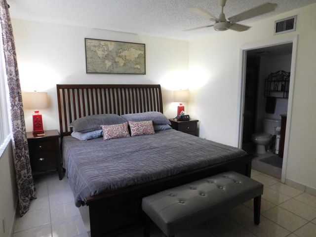 15 Willowbrook Lane 104, Delray Beach, FL 33446