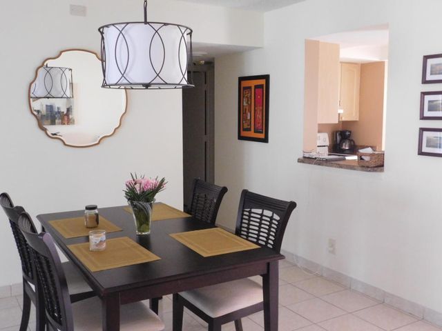 15 Willowbrook Lane 104, Delray Beach, FL 33446