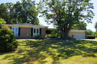 195 Sunny Wood Court, Unincorporated, MO 63146
