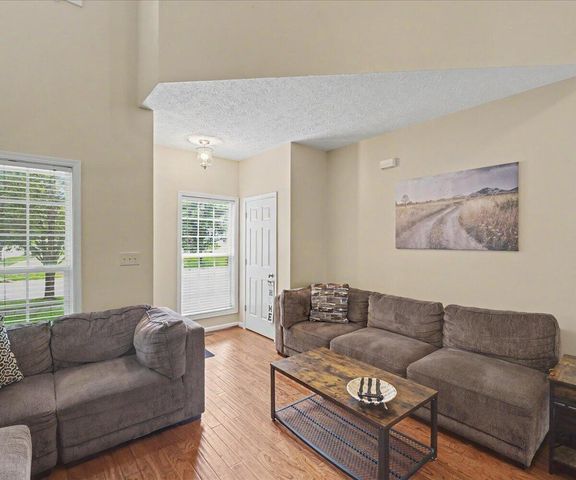 3124 Roundway Down Lane, Lexington, KY 40509