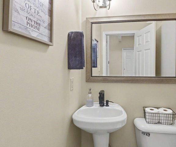 3124 Roundway Down Lane, Lexington, KY 40509