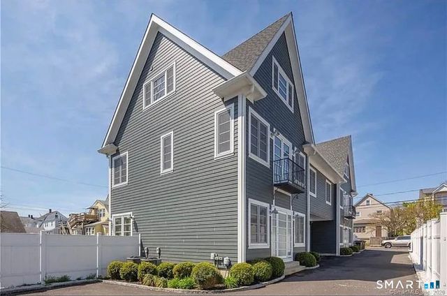 24 Avery Street A, Stamford, CT 06902