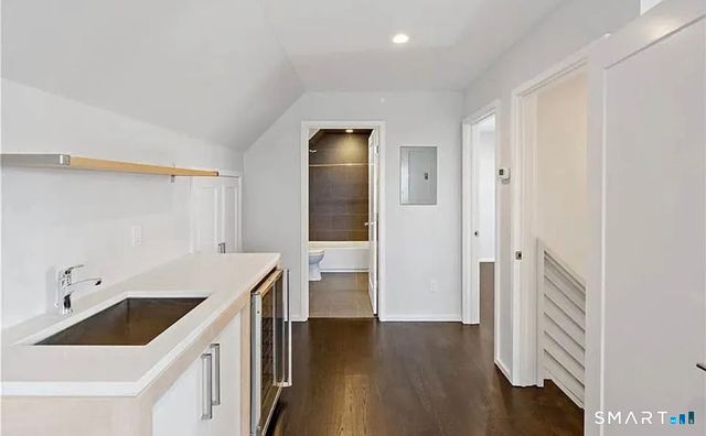 24 Avery Street A, Stamford, CT 06902