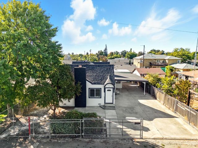 2370 19th Ave, Sacramento, CA 95822