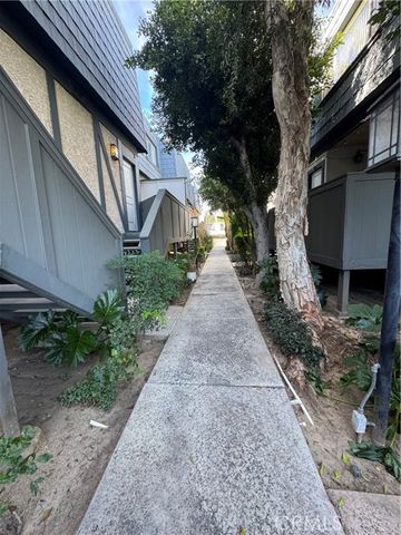 18550 Hatteras Street 86, Tarzana (los Angeles), CA 91356