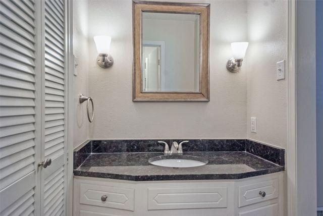 6123 Rincon Way, Dallas, TX 75214