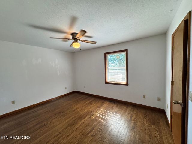 6986 S York Hwy, Clarkrange, TN 38553