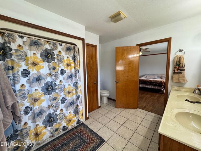 6986 S York Hwy, Clarkrange, TN 38553