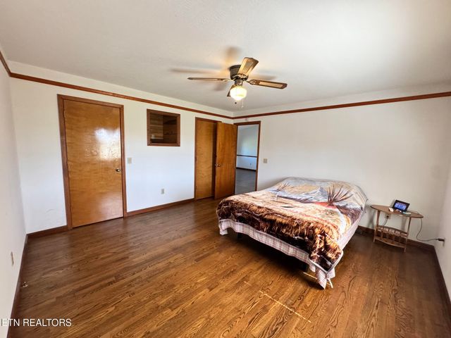 6986 S York Hwy, Clarkrange, TN 38553