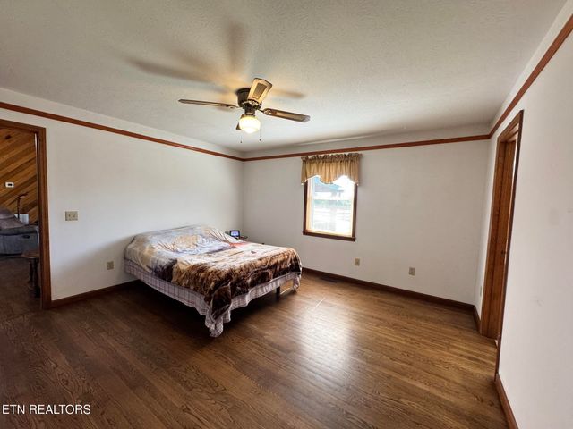 6986 S York Hwy, Clarkrange, TN 38553