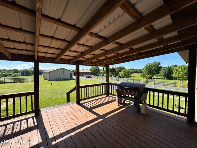 6986 S York Hwy, Clarkrange, TN 38553