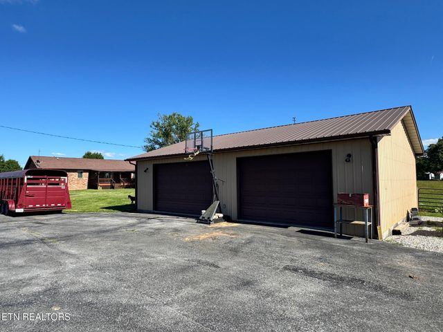 6986 S York Hwy, Clarkrange, TN 38553