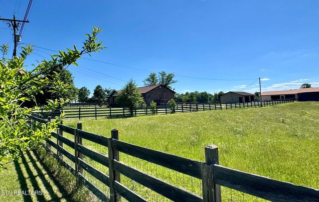 6986 S York Hwy, Clarkrange, TN 38553