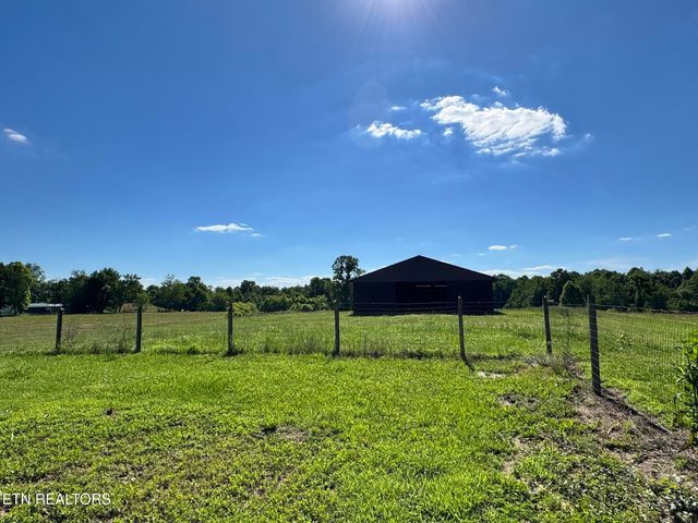 6986 S York Hwy, Clarkrange, TN 38553