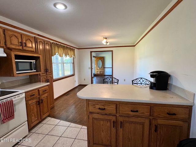6986 S York Hwy, Clarkrange, TN 38553