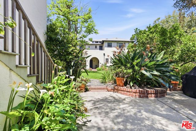 484 Prospect Terrace, Pasadena, CA 91103